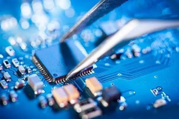 市場預估Q4內(nèi)存DRAM降價15％左右，DDR5價格更接近DDR4