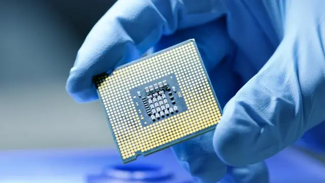 長期收購工廠庫存呆料IC：語音IC、存儲器IC、傳感器IC、微控制器IC